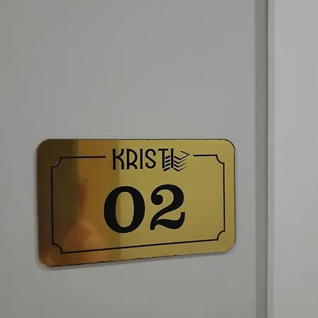 דירה Kristi 02