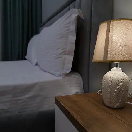 Kristi 02 * 티라나