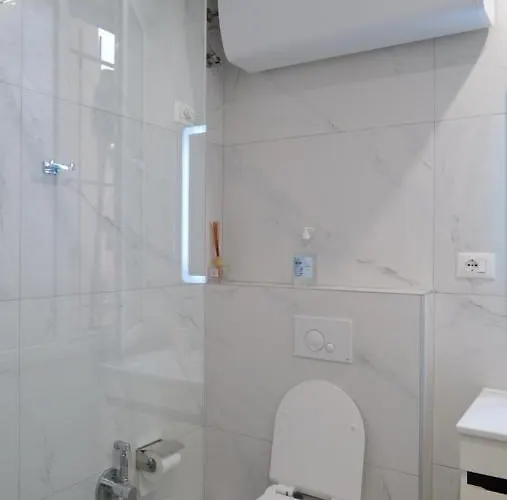 アパート Kristi 02 *